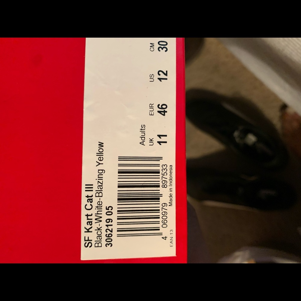 Ferrari Sneakers - Picture 8 of 8